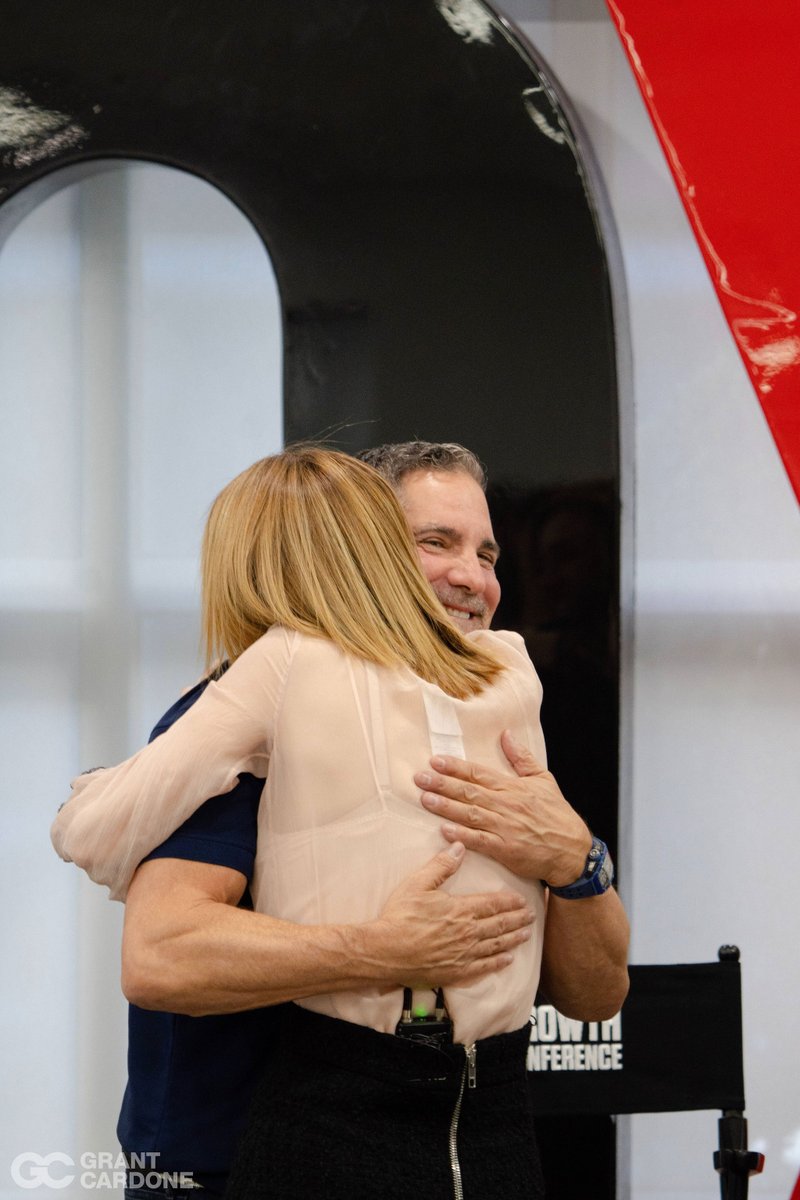 Elena Cardone tweet media