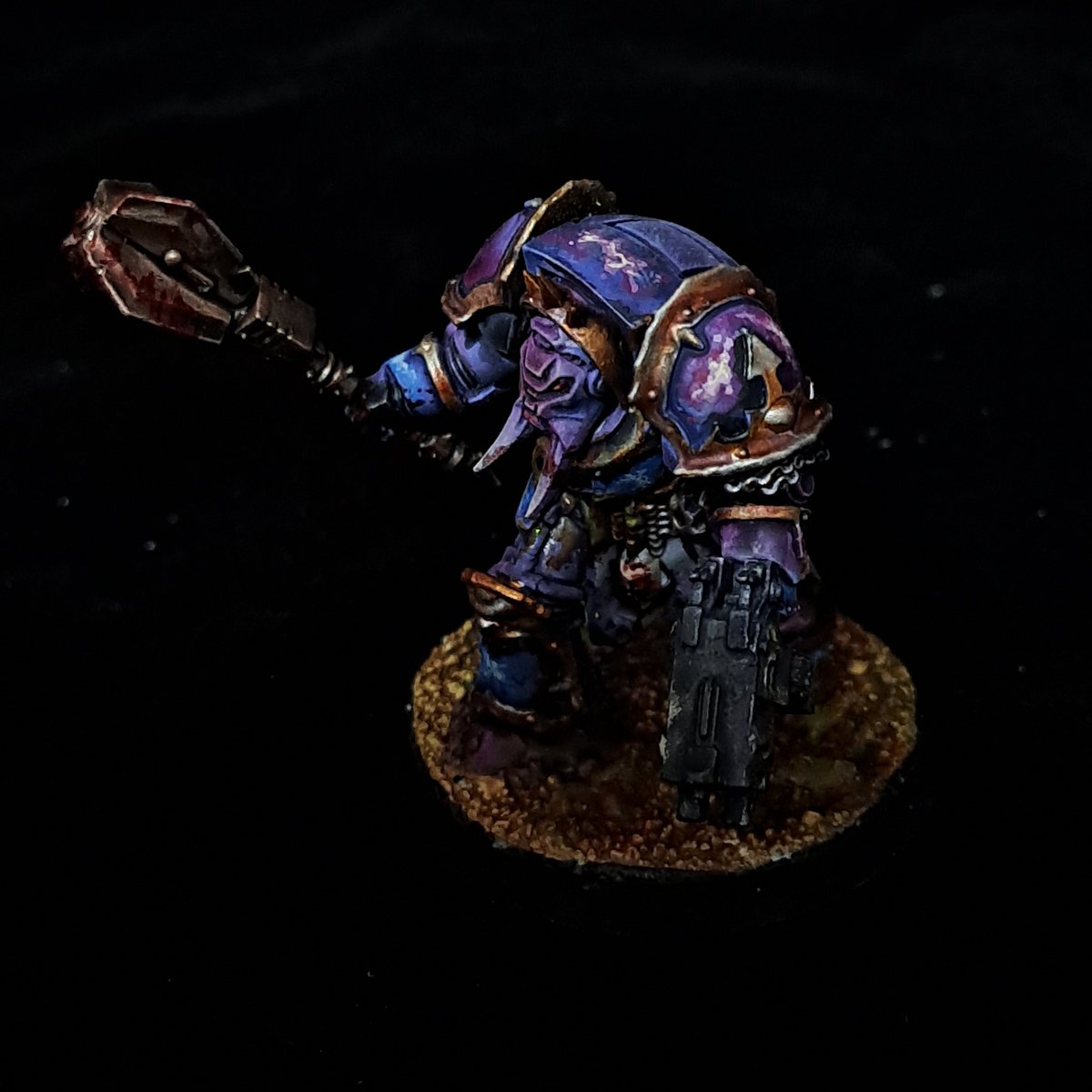 brushlonelybear's tweet photo. 一不小心又把以前電光風格搬出來了。混沌終結者完工。

My Chaos Terminators,with electrolight style. 

#PaintingWarhammer 
#WarhammerCommunity 
#Warmongers 
#ChaosSpaceMarine
#ChaosTerminators https://t.co/QZaDdzKBUI