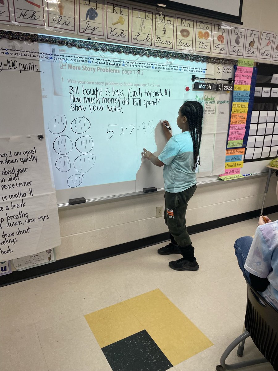 misstoroWCS's tweet photo. Just some moments captured these past few months in room 207! 💕 @warrenschools #LincolnPrideWCS https://t.co/PLLOCCMLd5