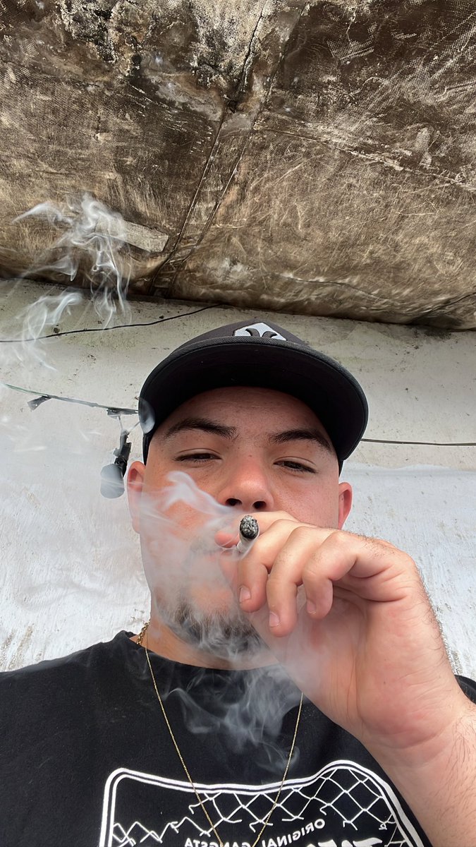 NathanSouzz7's tweet photo. 🤪 https://t.co/tDj4MFnkgw
