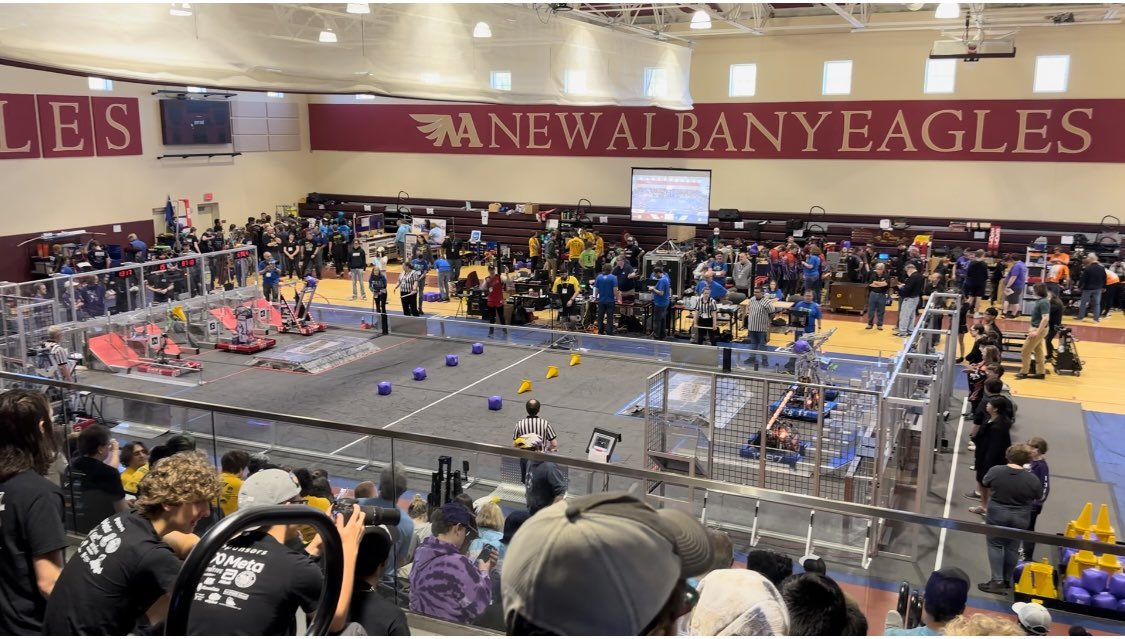 rdhead127's tweet photo. Ohio state championship for Robotics! Go Knights! Team 8713 https://t.co/OqE8n3hqVA