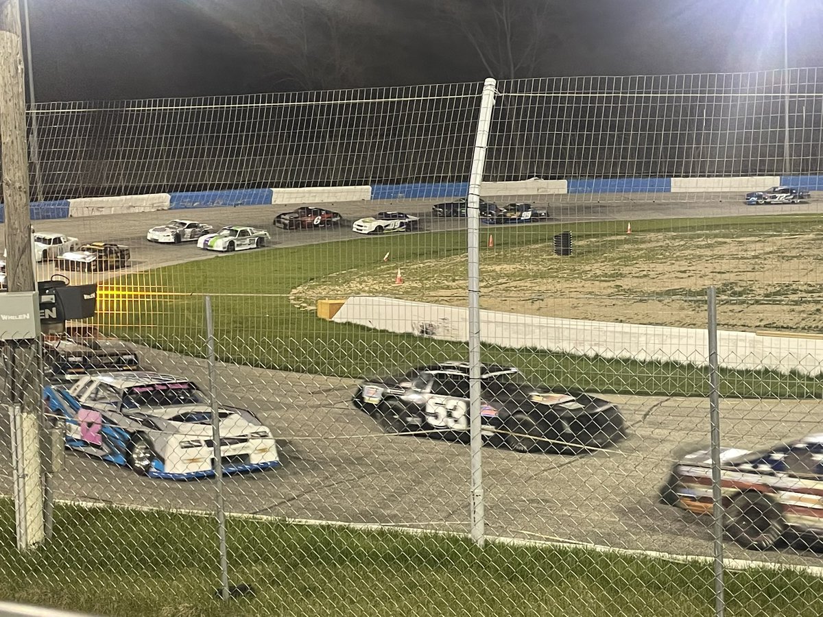 stephokeefe1's tweet image. Racing season has officially started! Last night @PlymouthSpeed this evening  South Bend Motor Speedway. Man I have missed that smell! #SupportLocalTracks
