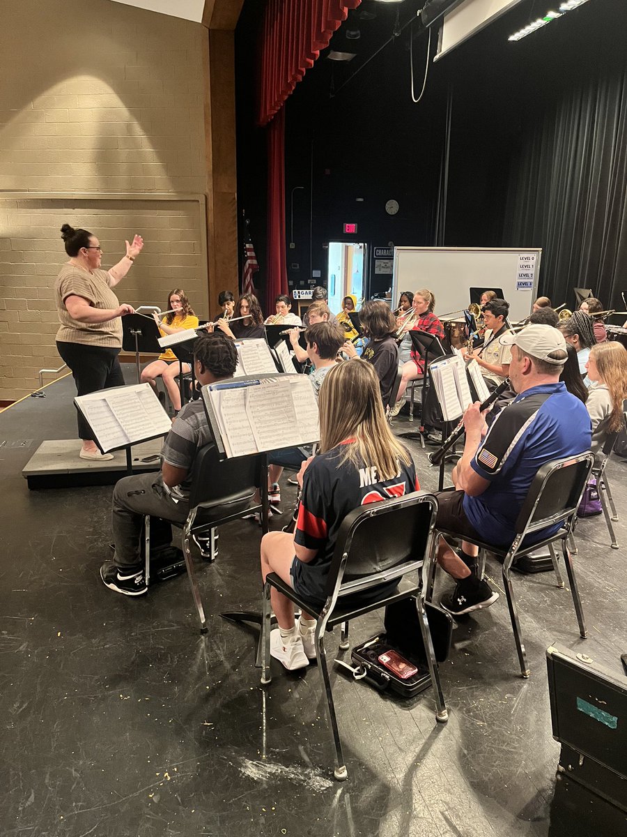 Wilson 8th Grade Band students rehearse as part of a clinic with Dr. Brooke Johnson from Miami University.