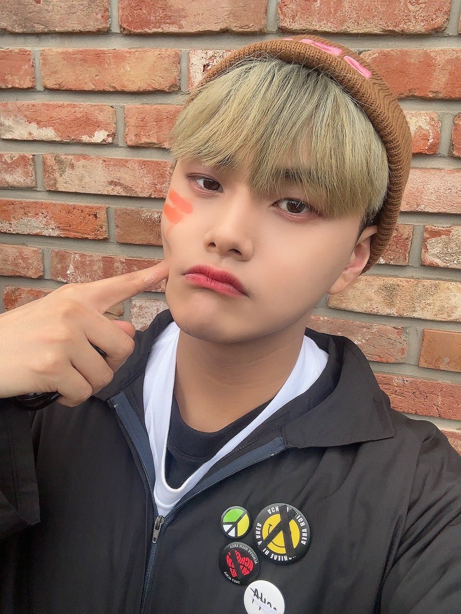 TheKingDom_GF's tweet photo. [JAHAN👑]

오늘도 고생했오 킹메❤️
킹메 보니까 힘이 난당 항상 고마우ㅎㅎ

#KINGDOM #킹덤 #JAHAN #자한 https://t.co/eTNZaiyAWm