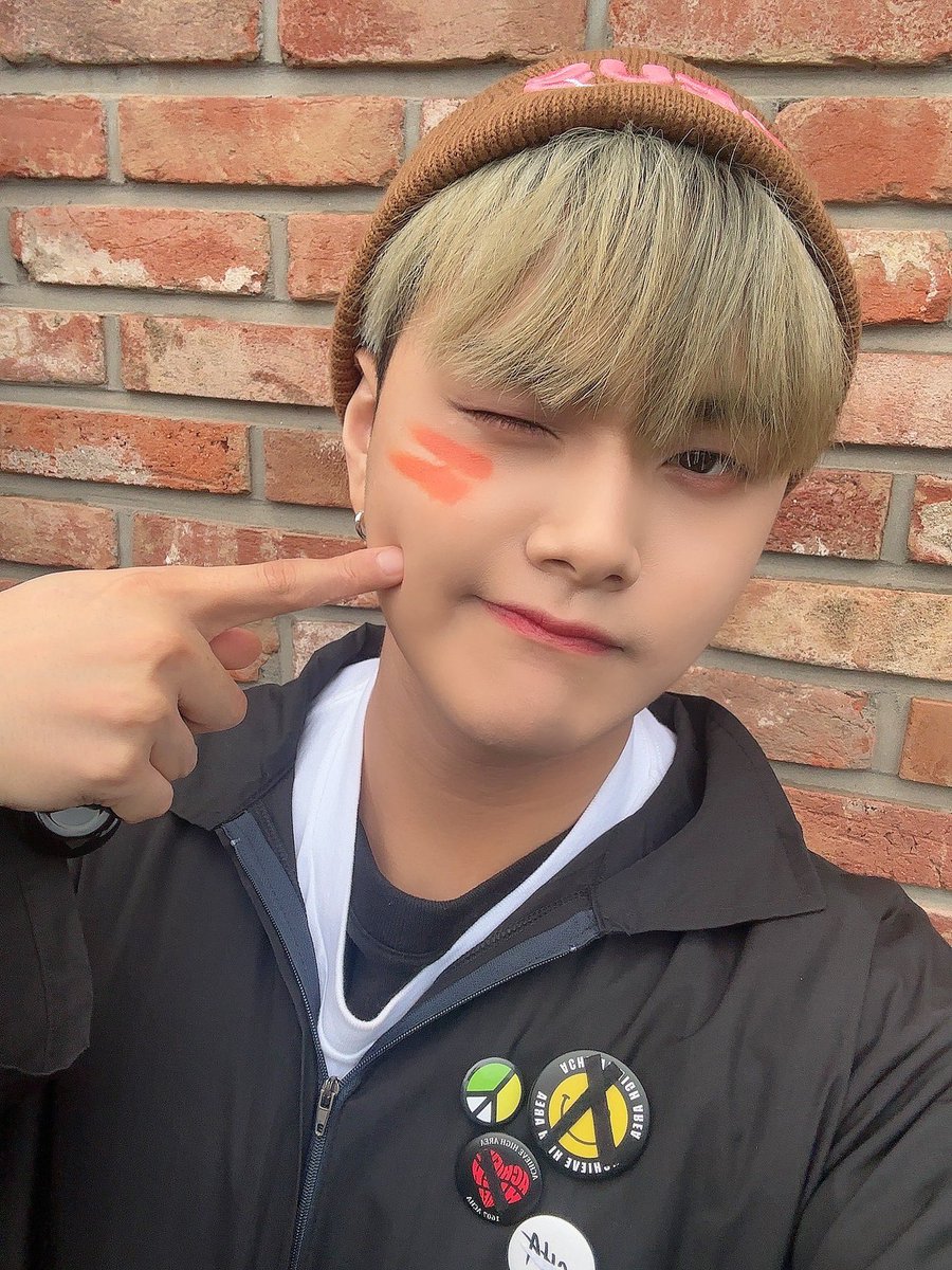 TheKingDom_GF's tweet photo. [JAHAN👑]

오늘도 고생했오 킹메❤️
킹메 보니까 힘이 난당 항상 고마우ㅎㅎ

#KINGDOM #킹덤 #JAHAN #자한 https://t.co/eTNZaiyAWm