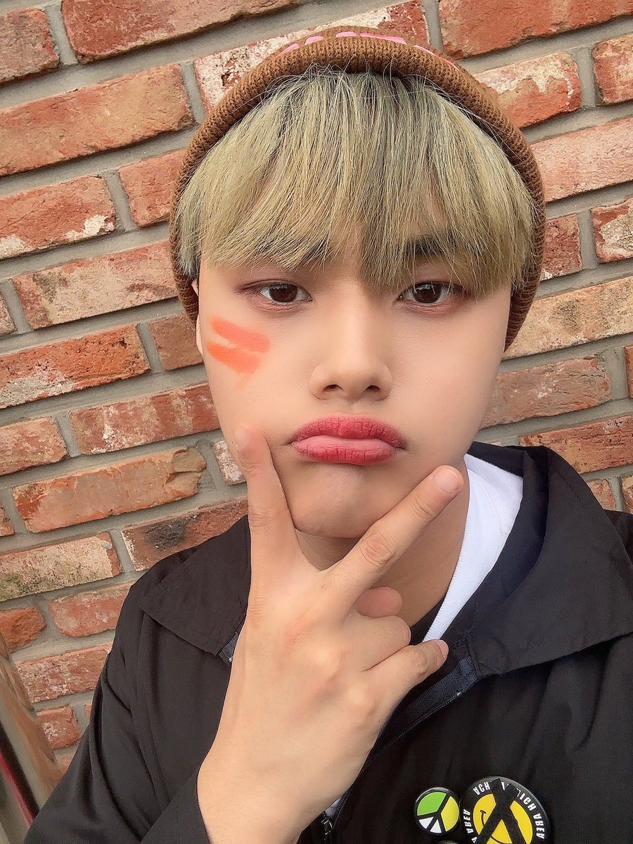 TheKingDom_GF's tweet photo. [JAHAN👑]

오늘도 고생했오 킹메❤️
킹메 보니까 힘이 난당 항상 고마우ㅎㅎ

#KINGDOM #킹덤 #JAHAN #자한 https://t.co/eTNZaiyAWm