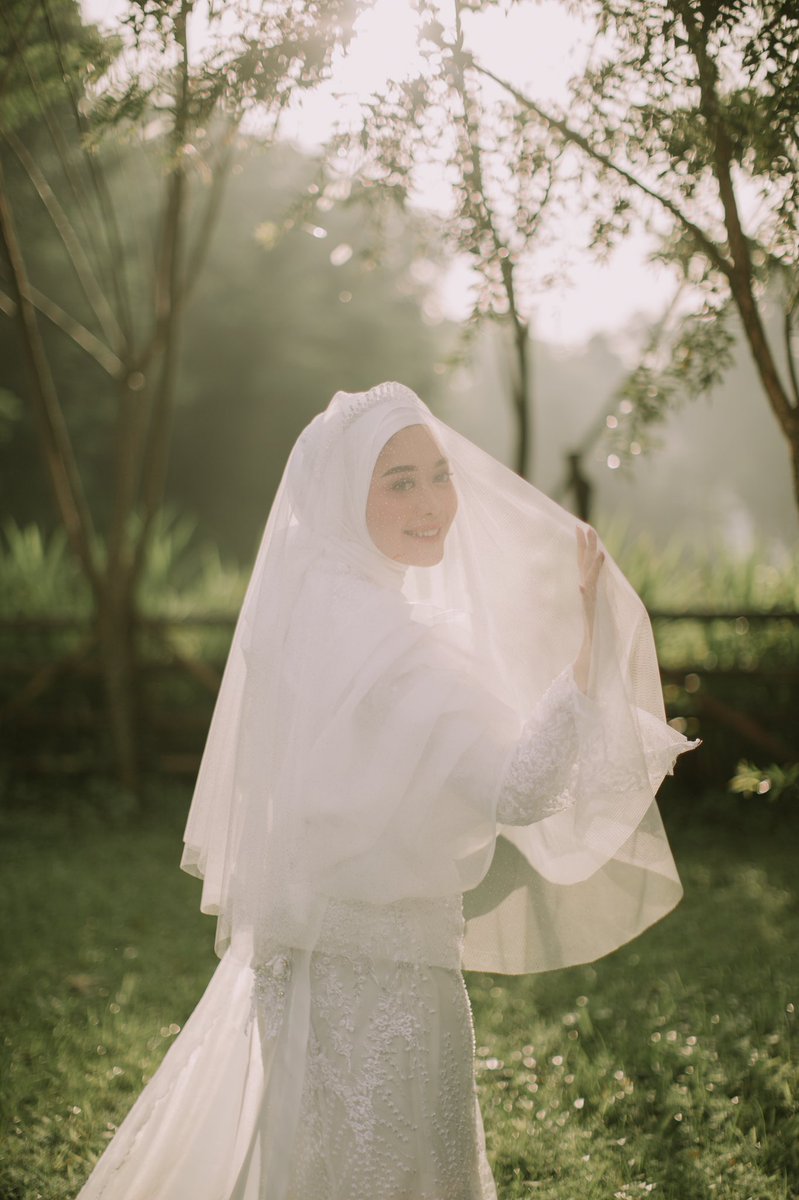 gddsbby's tweet photo. @ohmybeautybank MUK JOIN SOALNYA NGERASA MAKEUP AKAD TUH AKU BGT BGT BGT🤍😩🤌🏻 

tapi gaada beautyshoot soalnya ngejar mentari pagi bersinar cerah menerangi hariku, luv. https://t.co/V8X3Dpyw8l