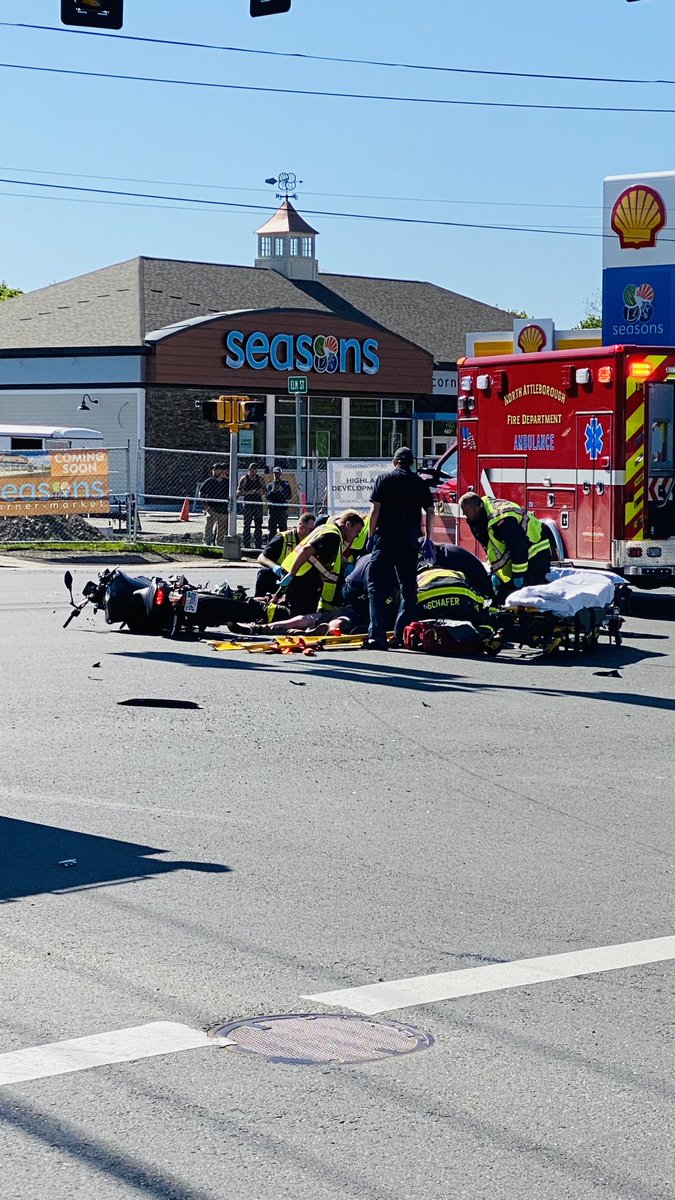 E911Alerts's tweet photo. **USE CAUTION **  Motorcycles are everywhere now. https://t.co/3MBei5Vrjy