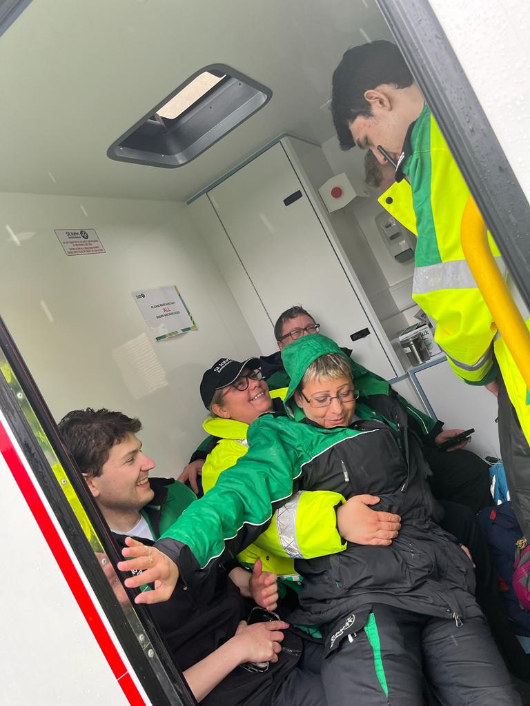 #mysjaday #Coronation After 9 hours the wonderful volunteers on TC6.2 are still smiling &amp; 'enjoying' themselves. God Save Our King 🤴 <a href="/SJAVolunteering/">Volunteering Team</a> @SJAWestYouth <a href="/stjohngateway/">St John Gateway</a> <a href="/SJAlondonfleet/">SJA London Fleet Team</a> <a href="/sjawestlondon/">St John Ambulance West London</a>