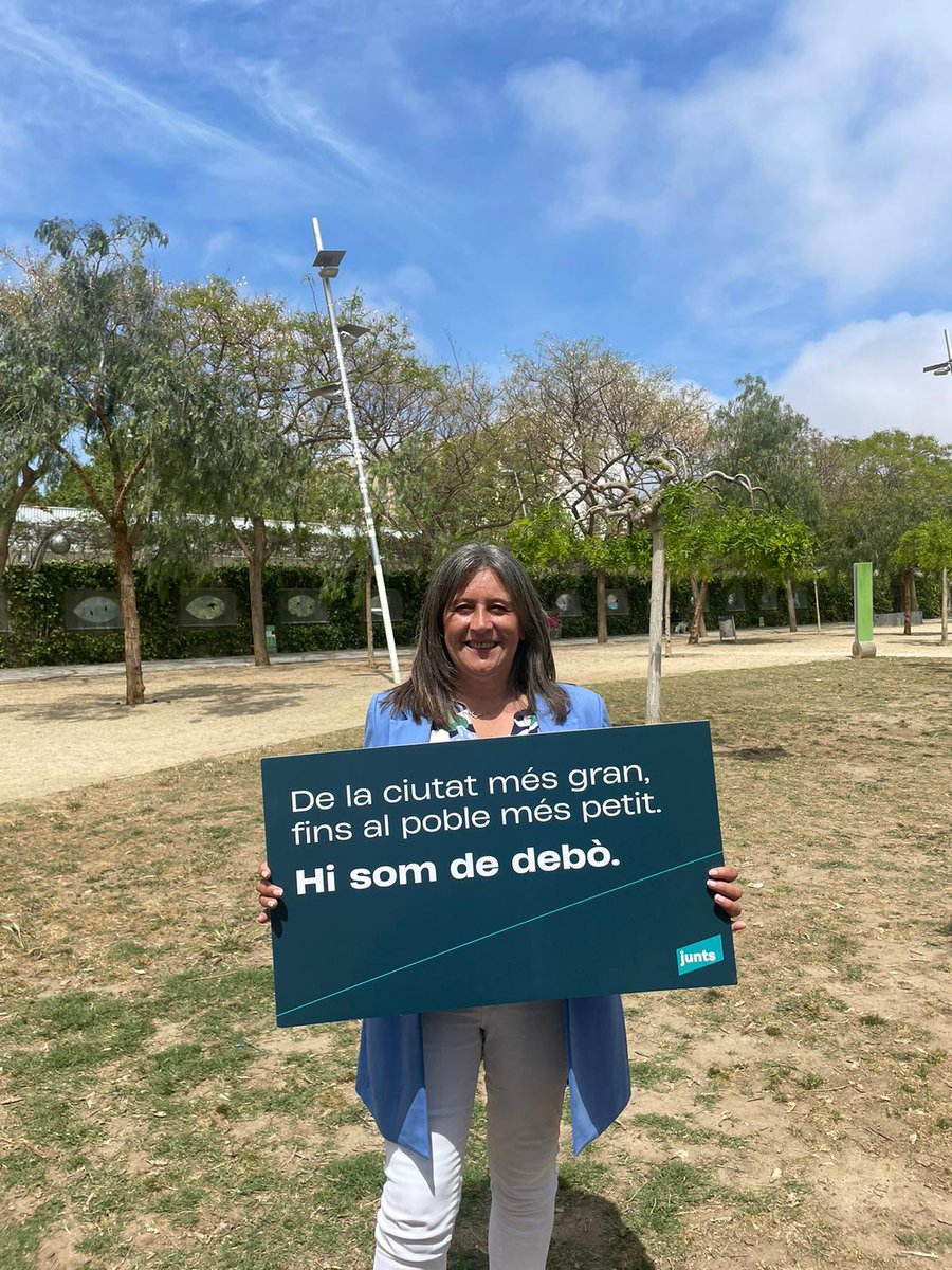 juntspersallent's tweet photo. Acte municipalista de @JuntsXCat amb l’equip de @juntspersallent  📸✨

De la ciutat més gran,
fins al poble més petit.
Hi som de debò!

#Junts #Sallent #Anemperfeina #gentdedebò
#MunicipalsJunts https://t.co/32JAXcJEip