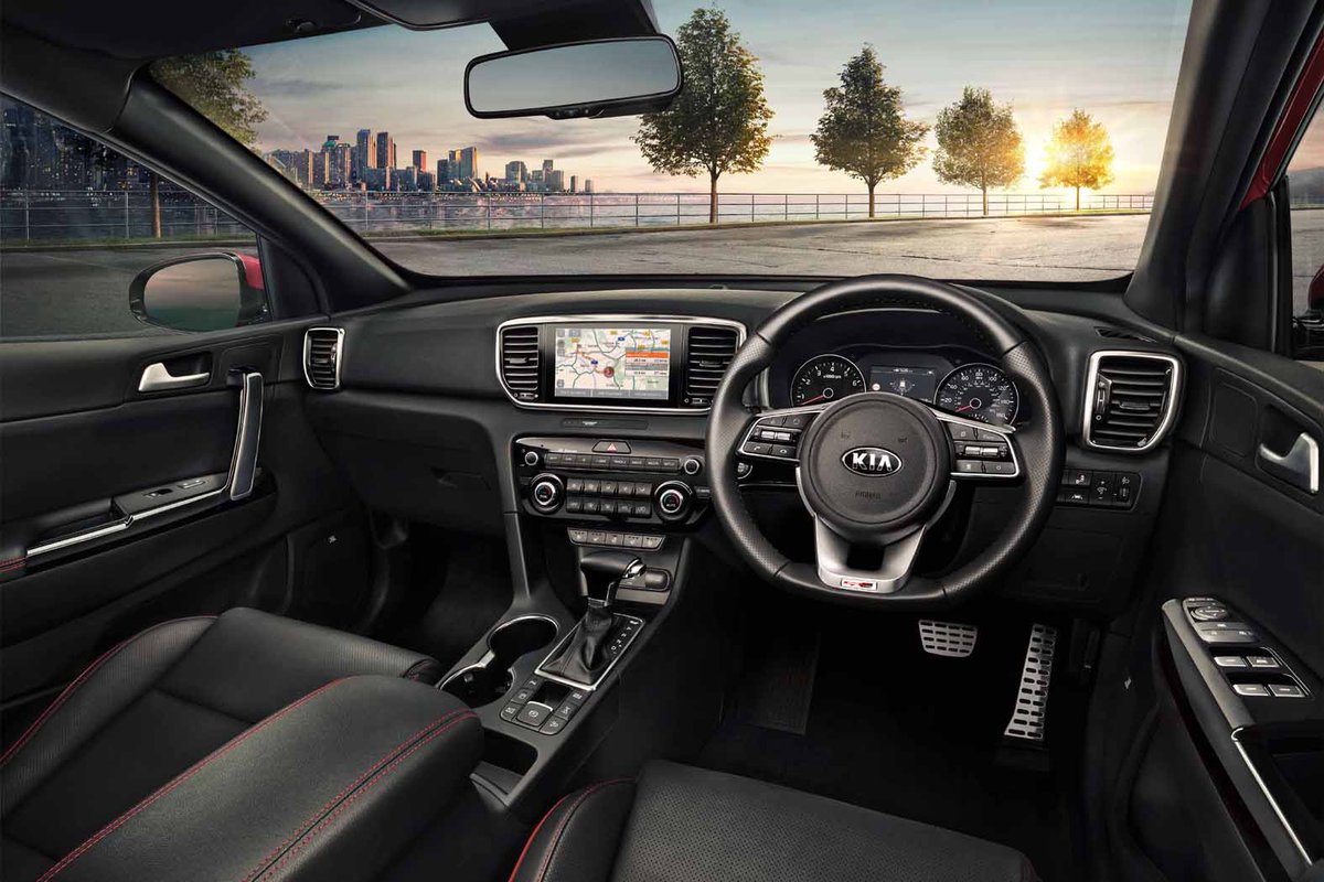 CarsInPakistan1's tweet photo. KIA Sportage Black Edition Price 90.50 Lacs in Pakistan. This price is around Rs. 5 lacs more than the Sportage AWD. 

#carsinpakistan #KiaSportage #kia #Sportage #autonews #pakistan https://t.co/LbAFgIgLjH
