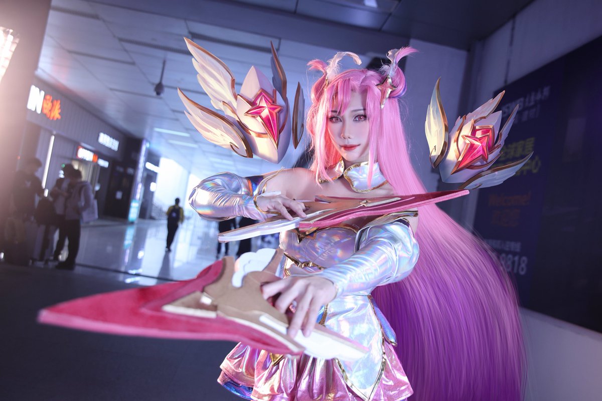 Freya_yoii's tweet photo. LoL星之守护者卡莎
出镜:我自己
摄影：焦黑
#kda #lol #英雄聯盟 #卡莎 #萤火虫动漫游戏嘉年华 https://t.co/EL3ulpcKhg