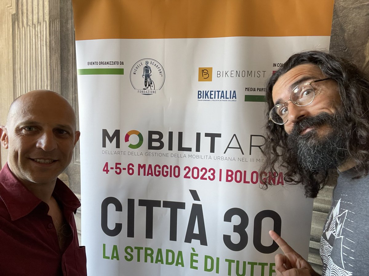 NapoliBikeFest's tweet image. Today in #Bologna, Naples and Florence #bikeMayor togheter for the presentation of the national law “city 30 km/h”

#mobilitars @bikeitalia_it @luca_simeone @BYCS_org