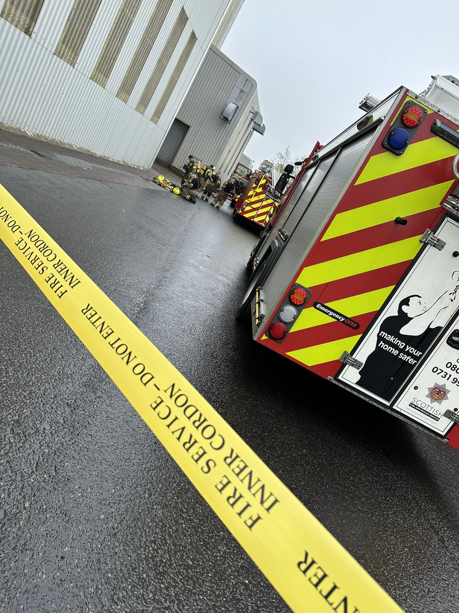 scottalexmac's tweet image. Great CPD exercise today with @fire_scot Our @UWSParamedic students learning about multiagency collaboration and major incidents management. Thanks to SC Feenie and WC King and their teams for inviting us.