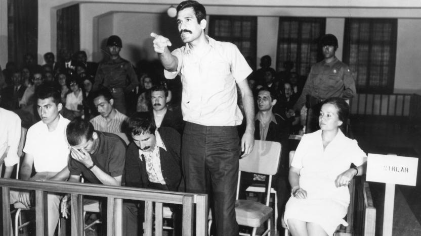 Denizlerin idamına 'evet' diyenlerin tam listesi

haber.sol.org.tr/haber/denizler…