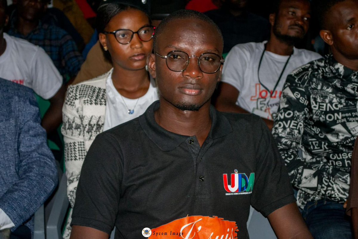 ujdmMan's tweet photo. Le samedi 29 avril 2023, l'#UJDM a participé à la Journée de l'Entrepreneuriat Jeune (JEJ) organisée par NOUM EVENT, à la Salle de conférence de l'Institut Supérieur Gué Pascal de #Man. Quinze membres de l'UJDM ont honoré le partenariat qui lie leur organisation à NOUM EVENT.
1/2 https://t.co/TxUNUVXeii