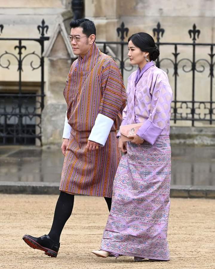 NimDorjeee's tweet image. Your majesties, I speak for many when I say that we are greatful to have you as our leaders. Your reign has brought joy, prosperity, and stability to our nation and we pray for your continued success and wellbeing. #feelinggreatful #Thankyou🙏