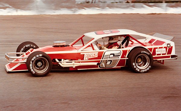 RoCModSeries's tweet image. We know it's later in the season but the Maynard Troyer Classic IV #MTCIV is going to be "one hot 🔥 night" for the #ModSquad on Friday, 9/1/2023, thanks to Kenny Troyer &amp;amp; friends. 60-laps, one set of @HoosierTire(s) and 10,000 other reasons to race for the win. #ModifiedsMainly