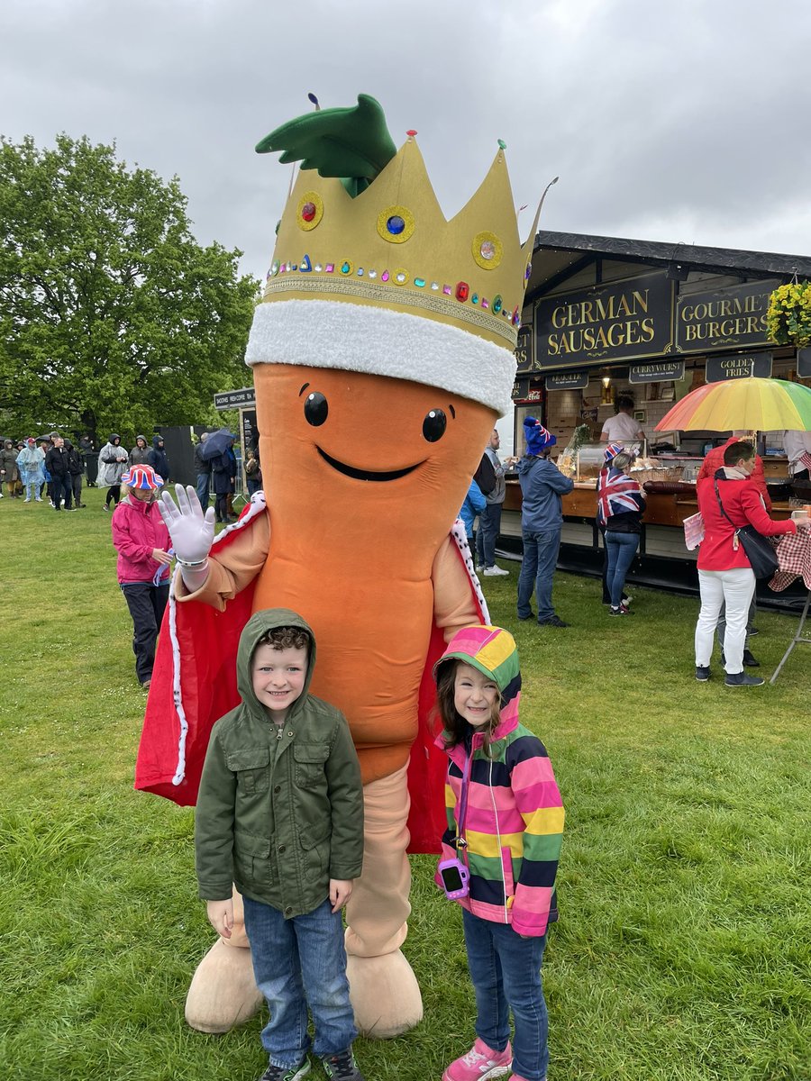 Mark_Haines's tweet photo. Came to see King Charles, and the kids are more happy to see #KingKevin from #Aldi @AldiUK https://t.co/wZhrKwlNt2