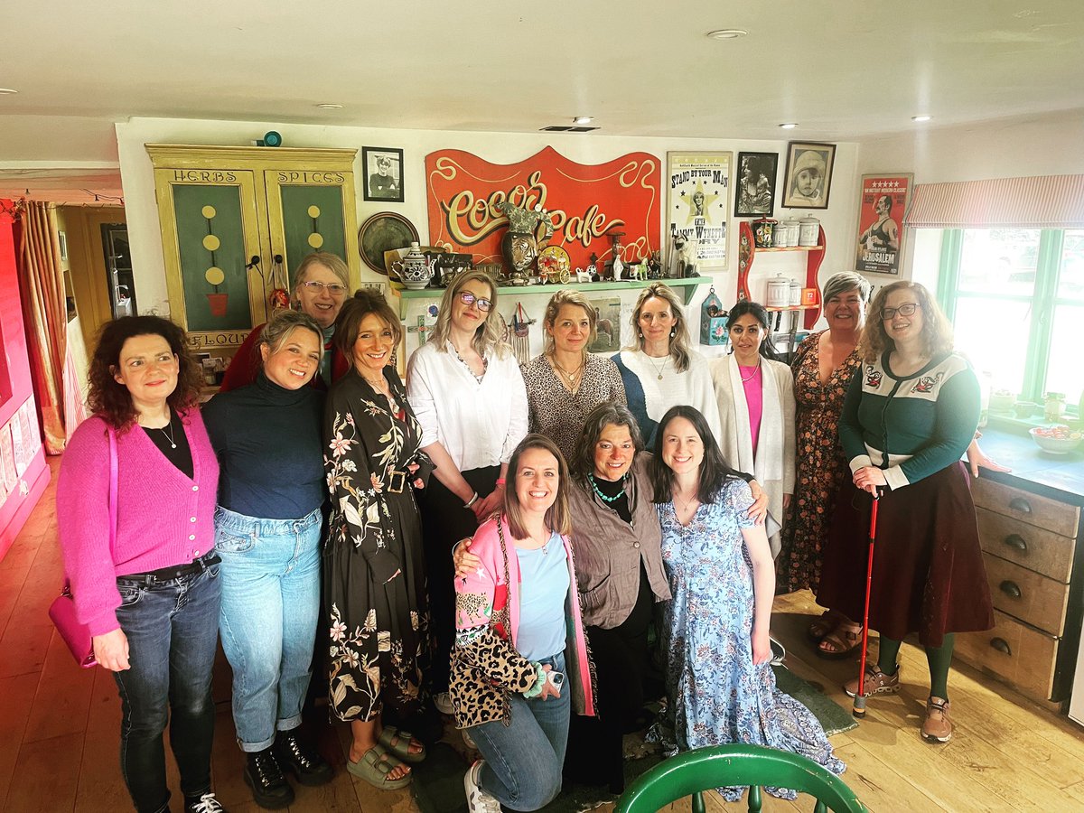 Ease Retreats tweet media