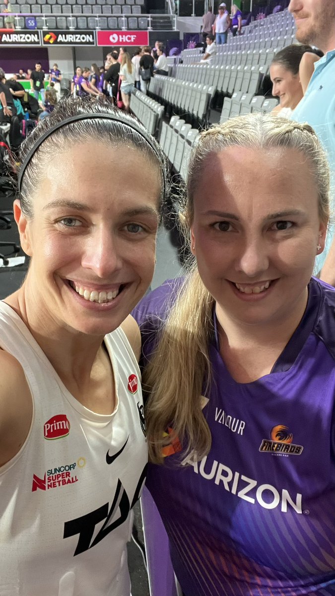 leeluvzya's tweet photo. 😭 no words for how absolutely incredible @ash_braz was post game. Love love love her. The 100th game queen @kelseybrowne_ & Molly who is such a vibe. Need to make the trek up to USC for Lightning v Pies cus I’m not ready for that to be the last time I watch Braz live 🥺 #FIRvMAG https://t.co/QJqHUfjJ94