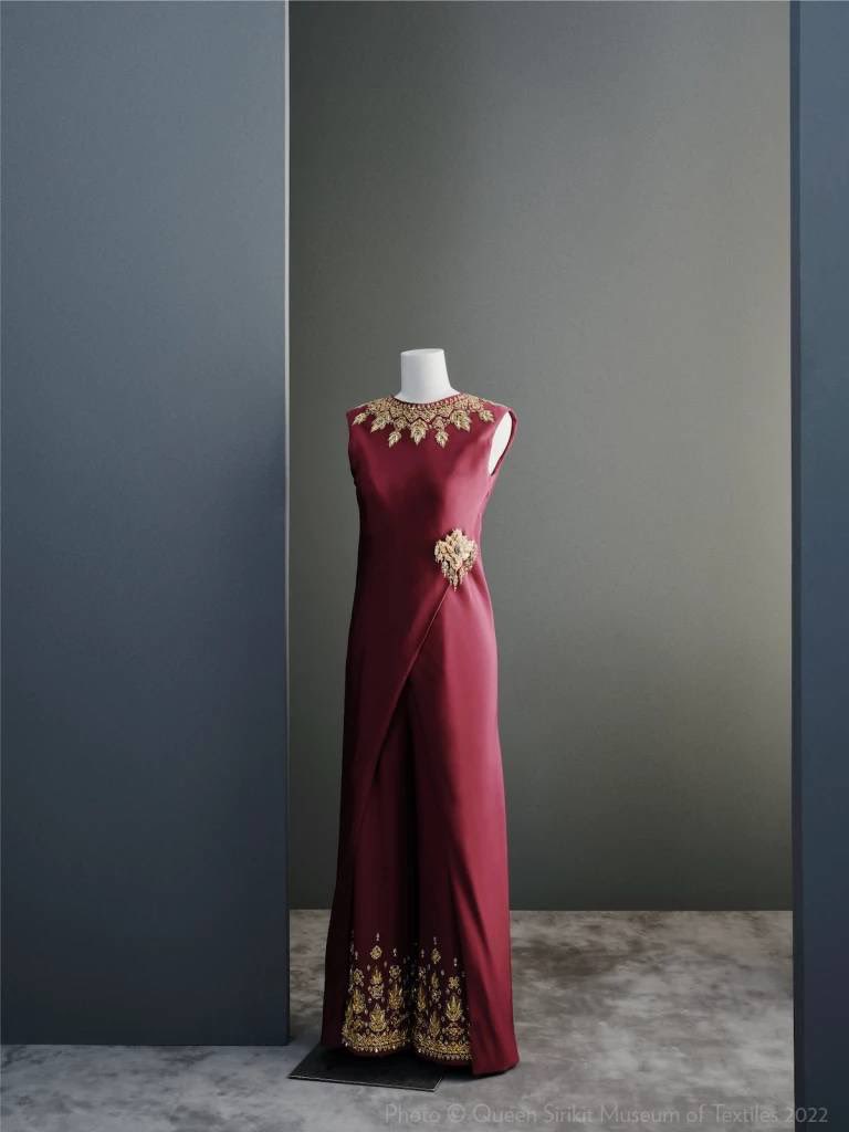 เทสแม่ผัวคือเยี่ยวแตกมากกกกกกกก สะไภ้ไม่ได้ไรมาเลยหร๋อ  #พระราชพิธีบรมราชาภิเษก