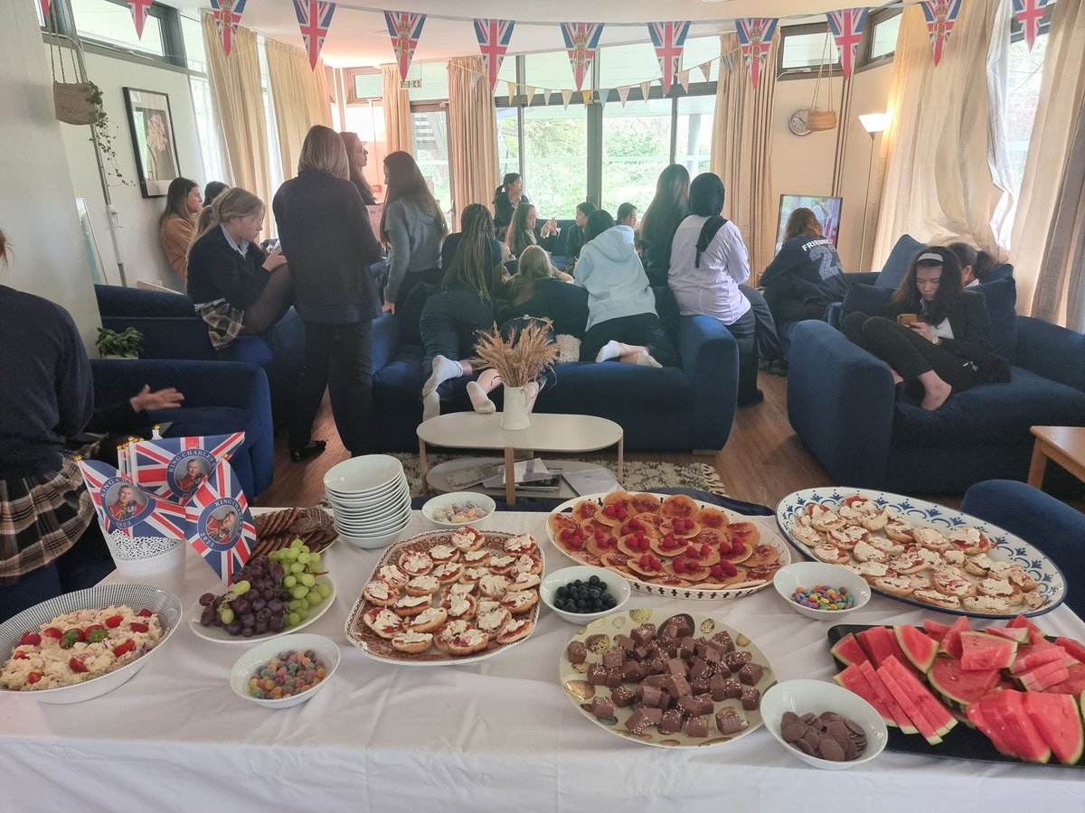 Colvin House tweet media