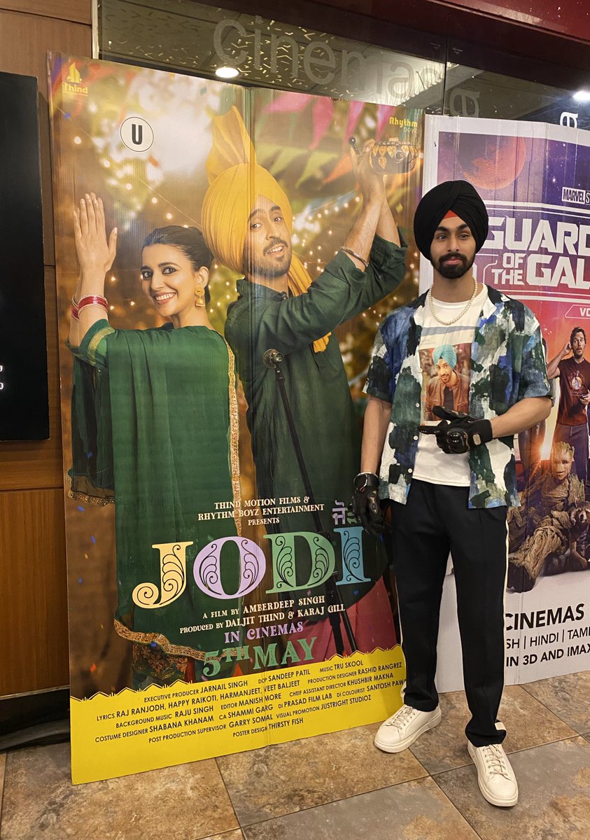 Simran_d6 tweet media