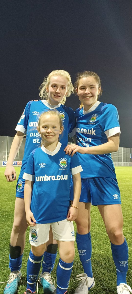 VivienneMcMast1's tweet photo. Blues win
Linfield 💙 
GOAL @JaneMcMaster11 https://t.co/0N4hl7l7aO