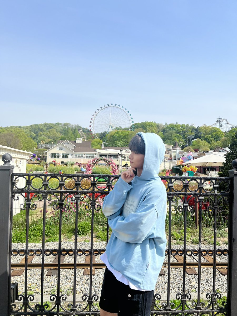 by_EPEX's tweet photo. [#제프]

샤랄랄라랄랄라✨✨
여우가 시집 안 가는 날

#EPEX #이펙스 #JEFF #제프 #젶프프 https://t.co/zFzcgd1wJy