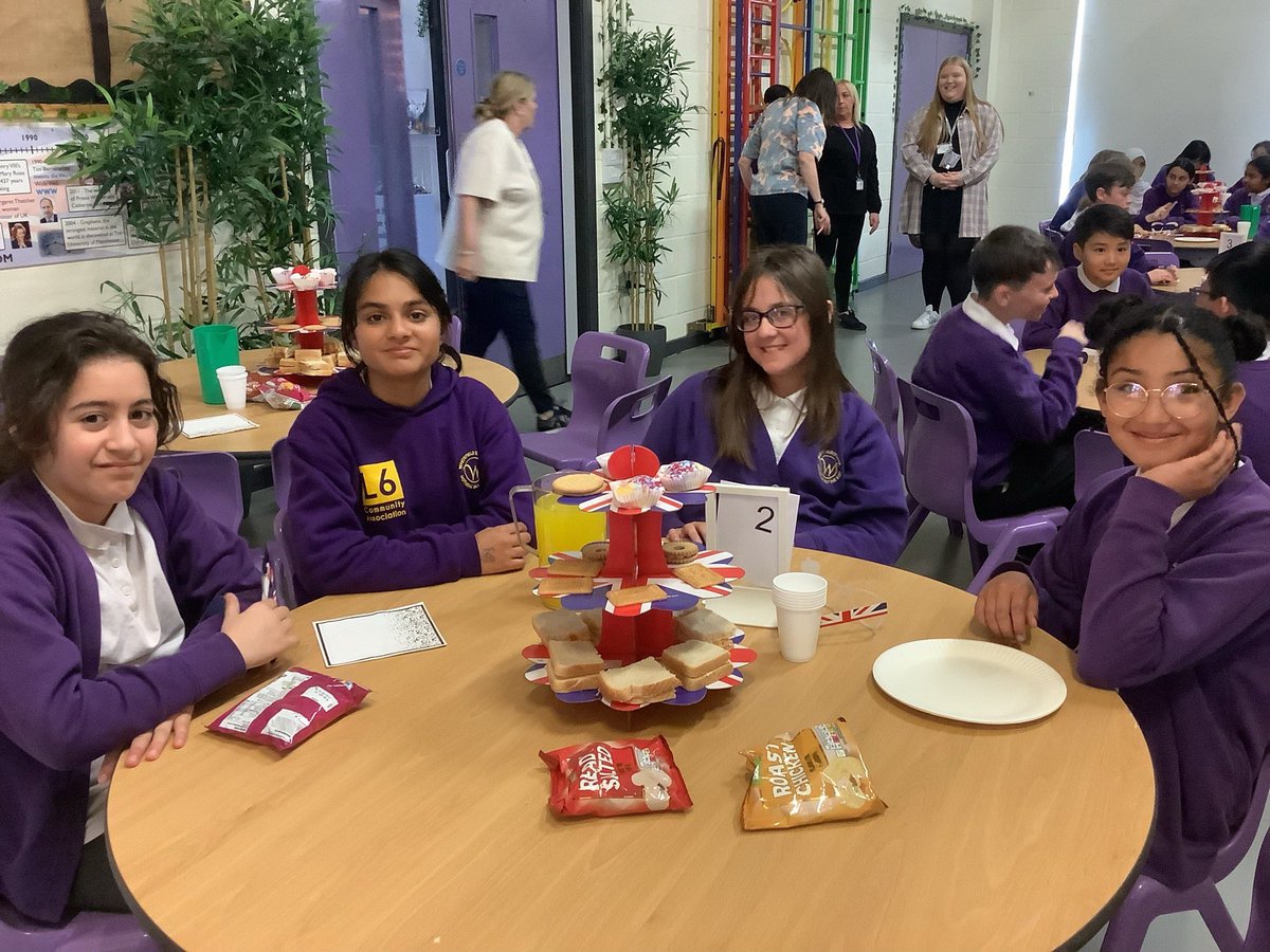 WhitefieldPS's tweet photo. We have had a special afternoon celebrating the King’s Coronation, including a wonderful concert from children at @NorthLivAcademy led by the amazing Head of Music who is an ex-pupil and an afternoon tea with our parents and carers. Thank you all for coming 🌸 https://t.co/vY50EEqCKQ