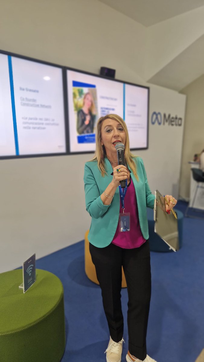 Doracarapellese's tweet image. Il giornalismo influenza la scrittura di un libro, per esempio: 
-scrivere togliendo il superfluo
-inserire elementi di attualità @IsaGrassano
#constructiveday