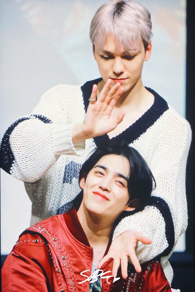 SBG_0808's tweet photo. 230506 비트로드 대면팬싸

🌹🌺🌹

#세븐틴  #에스쿱스 #SEVENTEEN
#SCOUPS #최승철 #승철 #エスクプス https://t.co/9TzNZyCDcF