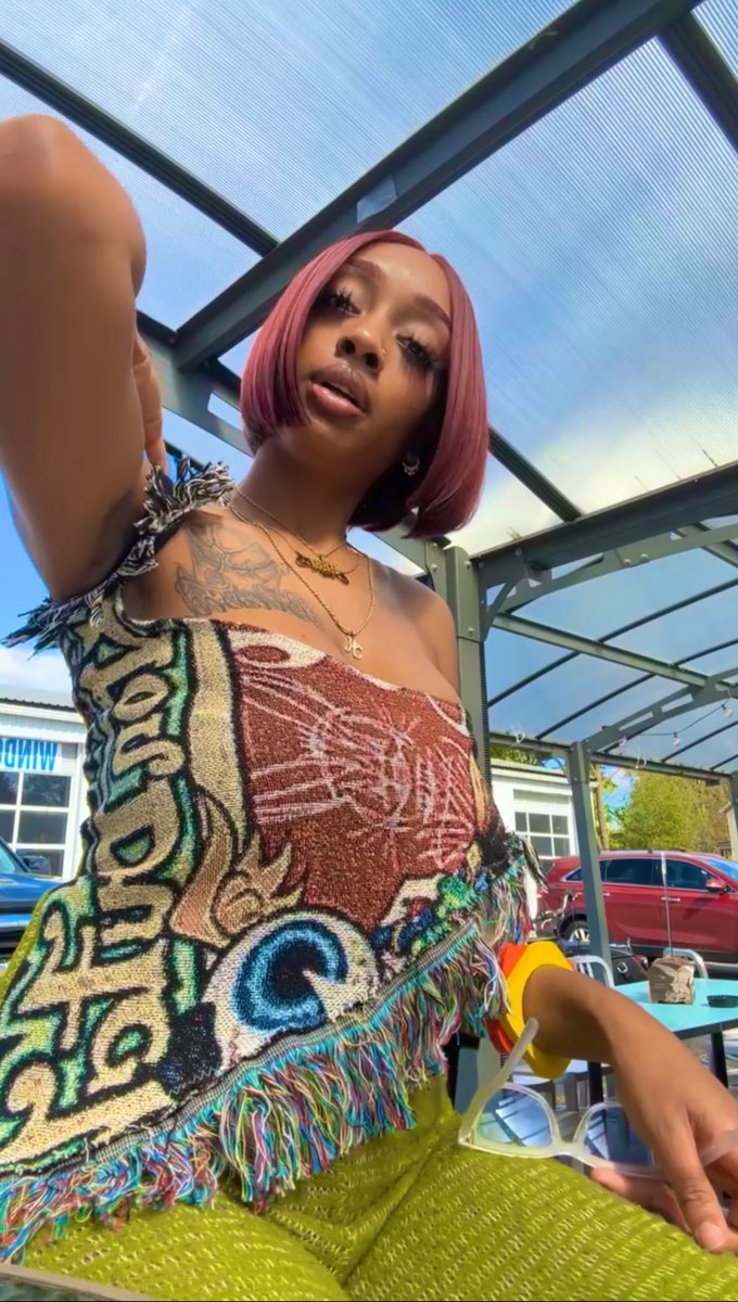 itsmissSlim's tweet photo. FASHION IS MY SECOND FAVORITE F- Word ❤️‍🔥🪡🧵 https://t.co/db609uodAp