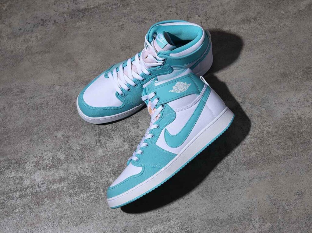 godmeetsfashion's tweet photo. NIKE AIR JORDAN 1 KO BLEACHED AQUAが5/8(月)にSNKRS、アトモス、BAITなどで国内発売予定【販売店舗掲載中】 https://t.co/6tySdyBRiy https://t.co/qqWIXBUlli