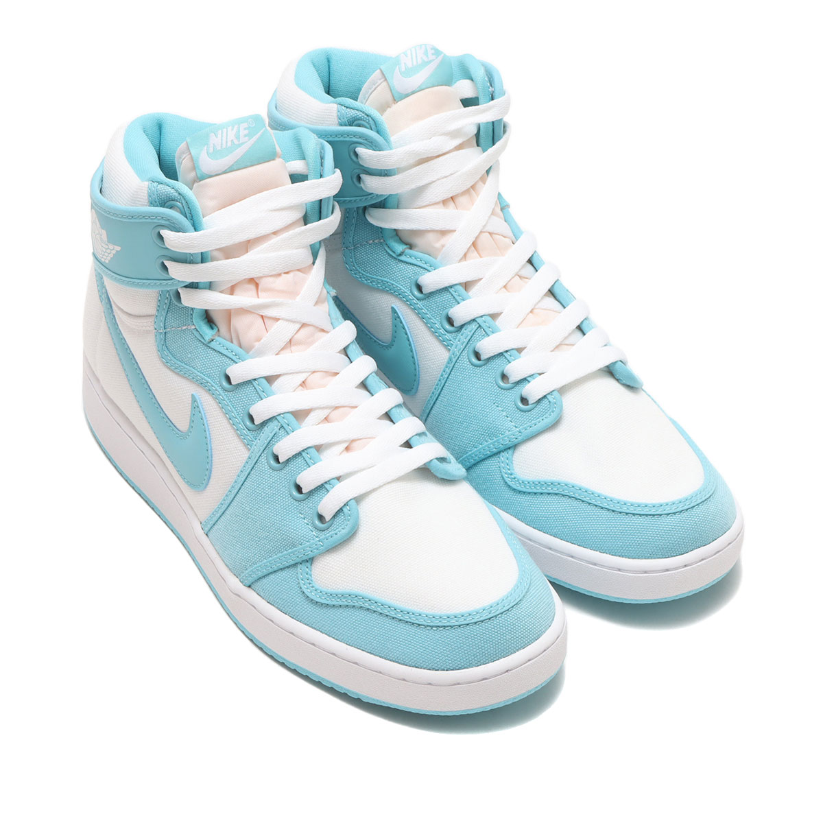 godmeetsfashion's tweet photo. NIKE AIR JORDAN 1 KO BLEACHED AQUAが5/8(月)にSNKRS、アトモス、BAITなどで国内発売予定【販売店舗掲載中】 https://t.co/6tySdyBRiy https://t.co/qqWIXBUlli