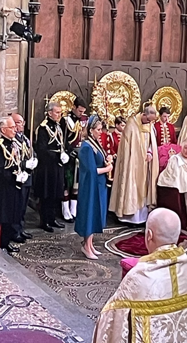 hemakg's tweet photo. Penny Mourdant still standing and no sign of giving up!💪🏽💪🏽💪🏽👏🏼👏🏼👏🏼👏🏼👏🏼#Coronation. #pennymourdant https://t.co/AKW3KgPpxS