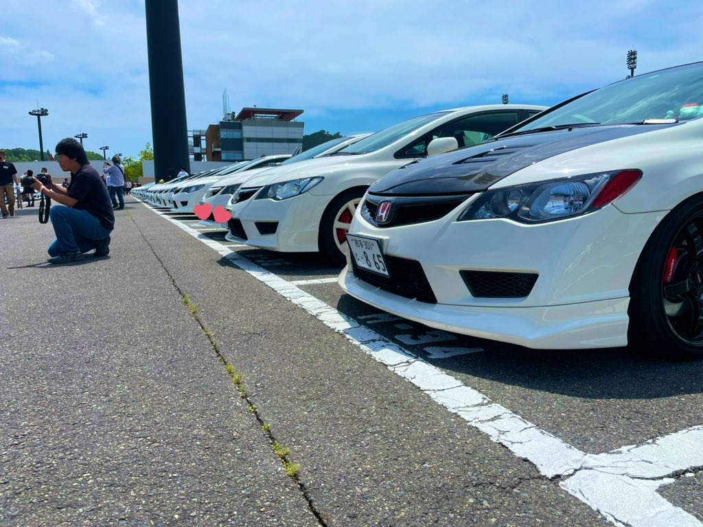FD263698309's tweet photo. タイプRオフ会最高でした！
最後のパレードランも楽しかった！
#全国タイプRオフ会
#もてぎ https://t.co/JKdfULtLPH