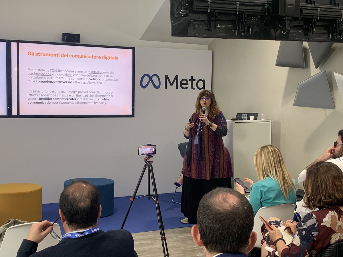 vapost's tweet image. A #Roma al #binariof per il primo #ConstructiveDay, con gli amici del @ConstructiveNet!
#beconstructive #solutionjournalism #giornalismo