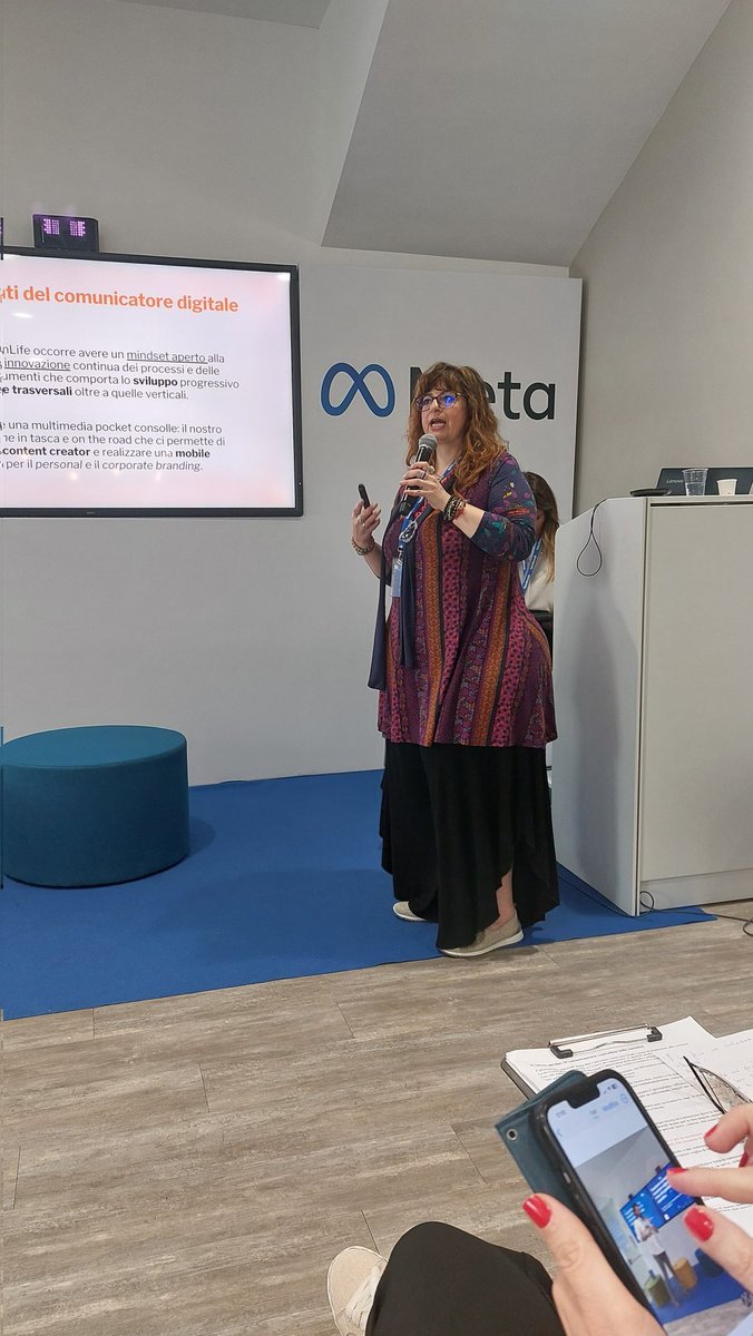 Doracarapellese's tweet image. Come #comunicatori dobbiamo sviluppare delle competenze trasversali, per farlo è necessario cambiare mindset aprendolo all&apos;innovazione.
@netnewsmaker #constructiveday