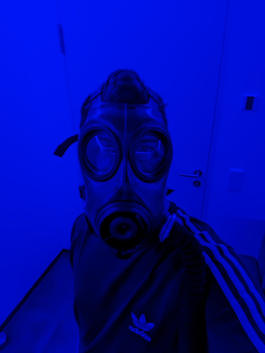 MarciFetish's tweet photo. I got my first own gas mask this week. I love this thing. I think I wore it at least once every day since I got it🤭. https://t.co/emSgd8FlhG