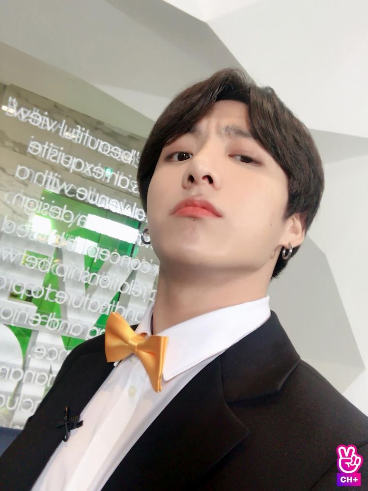 SEXYHYNAM's tweet photo. #jikookau onde https://t.co/CL7CfSbdGC