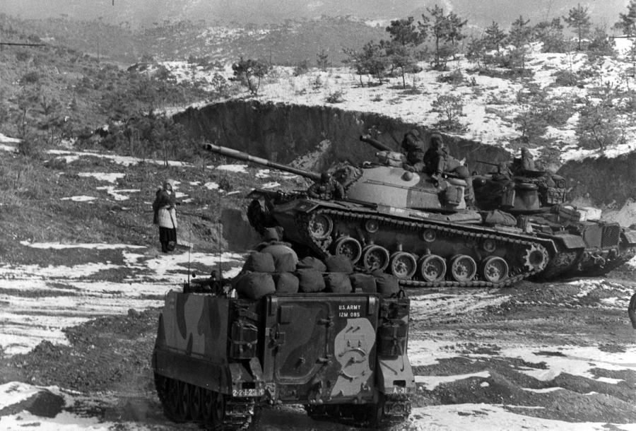 Korean_DMZ_Vets's tweet photo. Superb Tank Saturday - M48A2s and a M113 belong to the 2nd Infantry division on the move in Korea during the latter 1960s! #2id #tanks #armor #m48patton #superbtanksaturday #ilovetanks #tanklover #rok #korea https://t.co/Q33dfco3F1