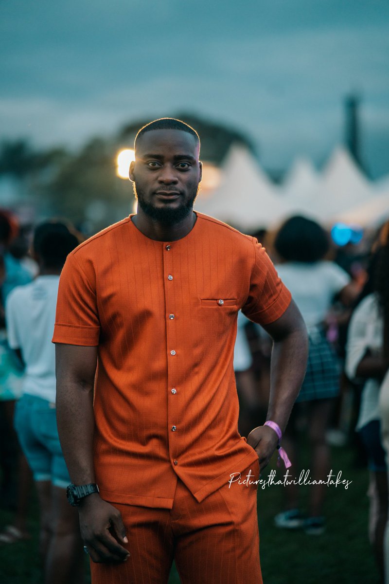 IziApparel's tweet photo. Our CD @RamahKizito just ceases any opportunity to “show off” 😅

He really came out at the recent edition of @BlanketsNWineUG in this burnt orange two piece by @IziApparel 

Bookings: ☎️ +256778688207

#SuitsWithIzi https://t.co/YnO3sKThTq
