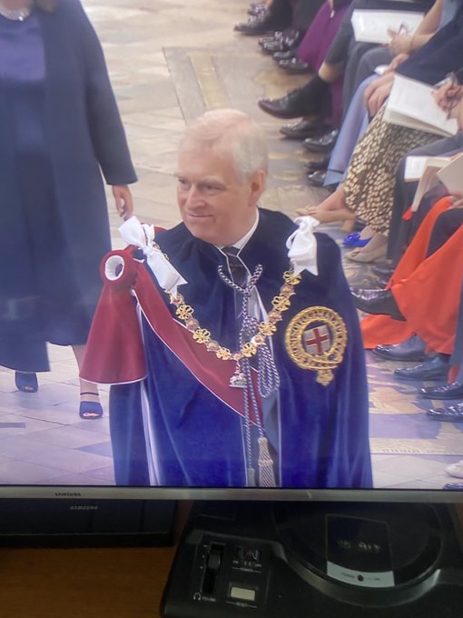 UnityNewsNet's tweet image. Prince Andrew sexually abused underage girls. 

He remained friends with a convicted child sex trafficker after his conviction.

Yet here he is in full regalia at his brother's coronation.

if you are supporting the Royal's today you are condoning paedophilia.