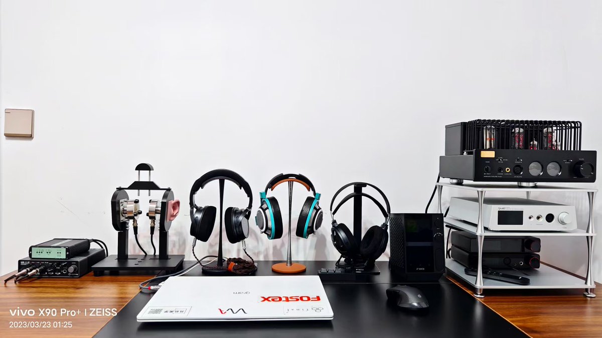 ddhifi_com's tweet image. ddHiFi HS300 HiFi Display Stand  is available now! 😊

If you are interested in getting one, please check with local sales agent for its availability first, or just grab one from DD Aliexpress store at 👇🛒:
aliexpress.com/item/100500548…?
#ddHiFi #HS300 #displaystand #audiphiles #music