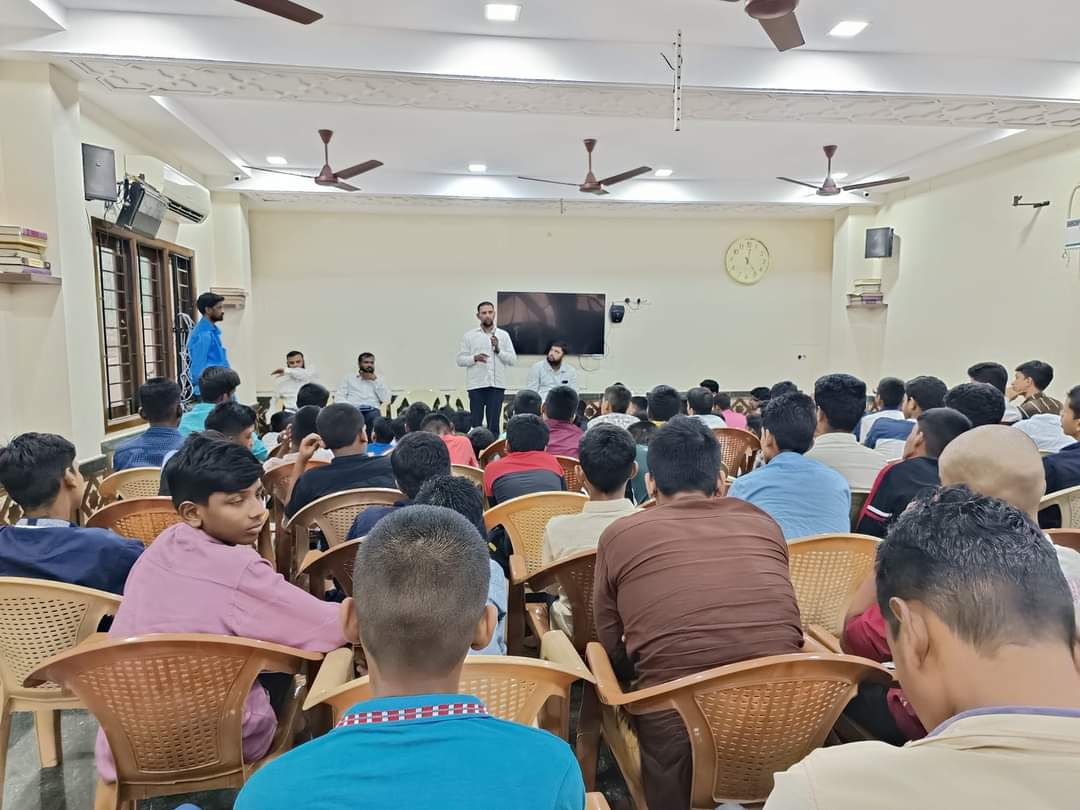 tntjho's tweet image. மாநிலத் தலைமையில் துவங்கியது மாணவர்களுக்கான கோடைக்காலப் பயிற்சி வகுப்பு..
அல்ஹம்துலில்லாஹ்..

#tntj #summerclass