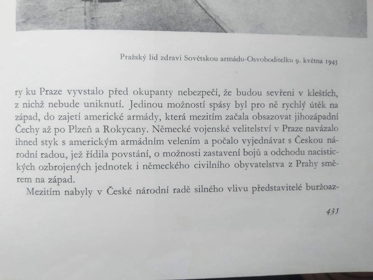 Vit_Condak's tweet photo. @JanHrebejk A jak vám vysvětlovali skutečnost, že se v oficiálních socialistických knihách a učebnicích všude psalo o "obsazení (!) Plzně americkou armádou"? Že učebnice lžou? https://t.co/GWrgiRug5E