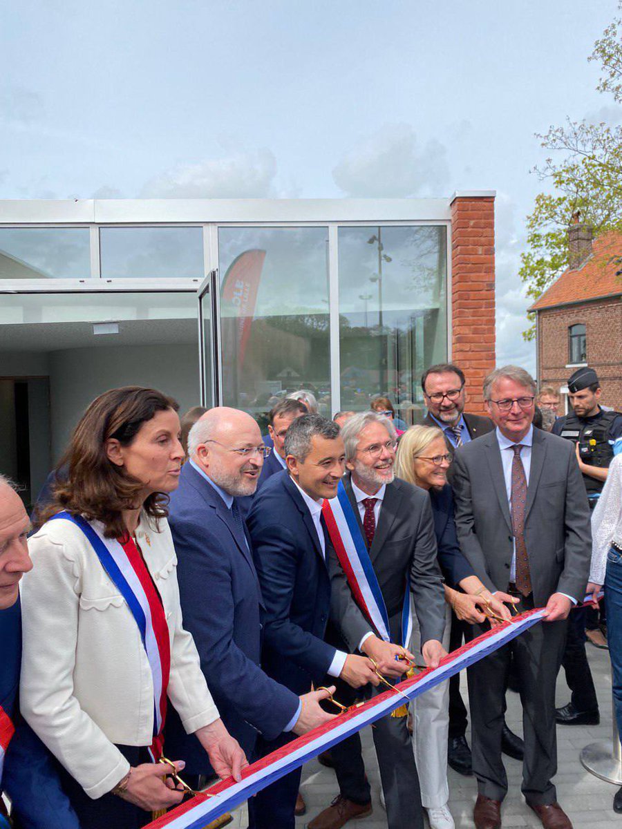 GDarmanin's tweet photo. Inauguration du Nouveau Centre-Ville de Gruson dans notre belle @MetropoleLille avec Monsieur le Maire, @DamienCastelain @DanyWattebled et @lecocqcharlotte https://t.co/YpGQVE9S2N