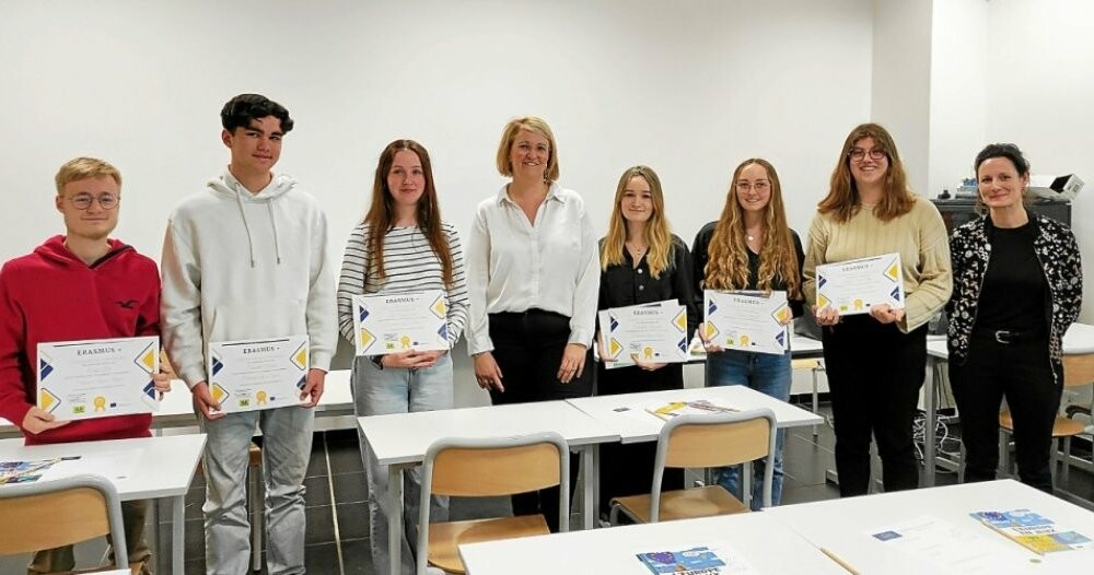 À Landerneau, sept élèves de Saint-Joseph reçoivent leur diplôme Europass
➡️ go.letelegramme.fr/kj7A